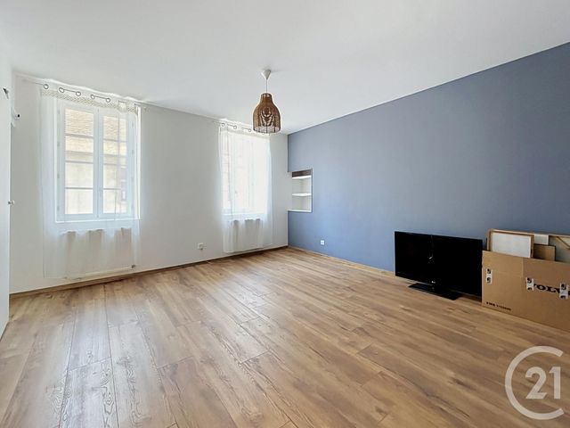 Appartement F3 à louer - 3 pièces - 70.65 m2 - ST POURCAIN SUR SIOULE - 03 - AUVERGNE - Century 21 Lefèbvre Immobilier