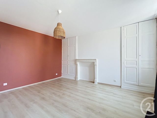 Appartement F3 à louer - 3 pièces - 70.65 m2 - ST POURCAIN SUR SIOULE - 03 - AUVERGNE - Century 21 Lefèbvre Immobilier