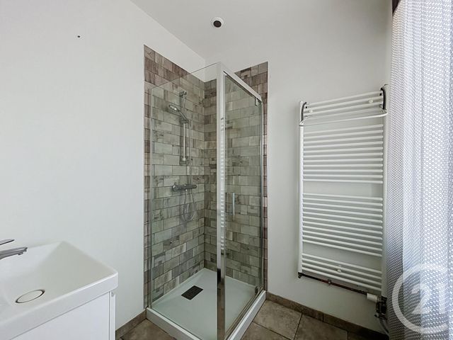 Appartement F3 à louer - 3 pièces - 70.65 m2 - ST POURCAIN SUR SIOULE - 03 - AUVERGNE - Century 21 Lefèbvre Immobilier