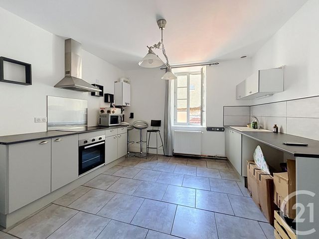 Appartement F3 à louer - 3 pièces - 70.65 m2 - ST POURCAIN SUR SIOULE - 03 - AUVERGNE - Century 21 Lefèbvre Immobilier