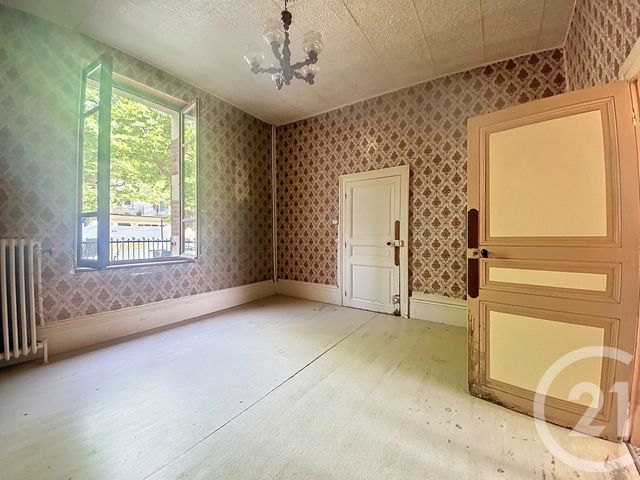 maison à vendre - 6 pièces - 121.08 m2 - ST POURCAIN SUR SIOULE - 03 - AUVERGNE - Century 21 Lefèbvre Immobilier