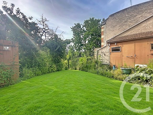 maison à vendre - 6 pièces - 121.08 m2 - ST POURCAIN SUR SIOULE - 03 - AUVERGNE - Century 21 Lefèbvre Immobilier