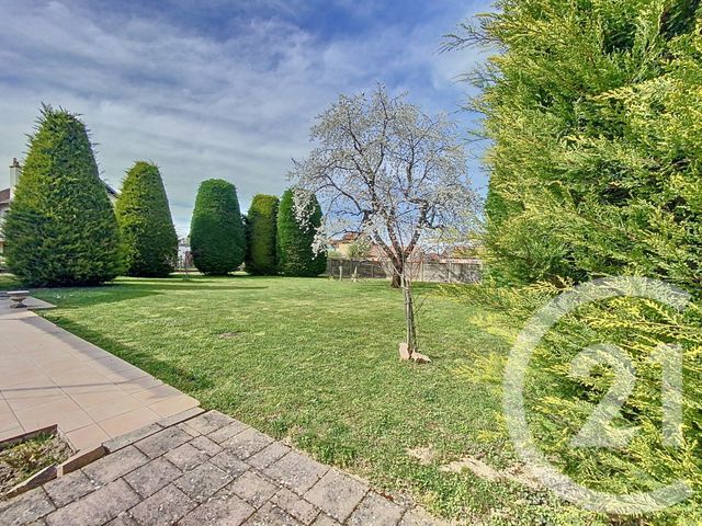 maison à vendre - 8 pièces - 159.14 m2 - ST POURCAIN SUR SIOULE - 03 - AUVERGNE - Century 21 Lefèbvre Immobilier