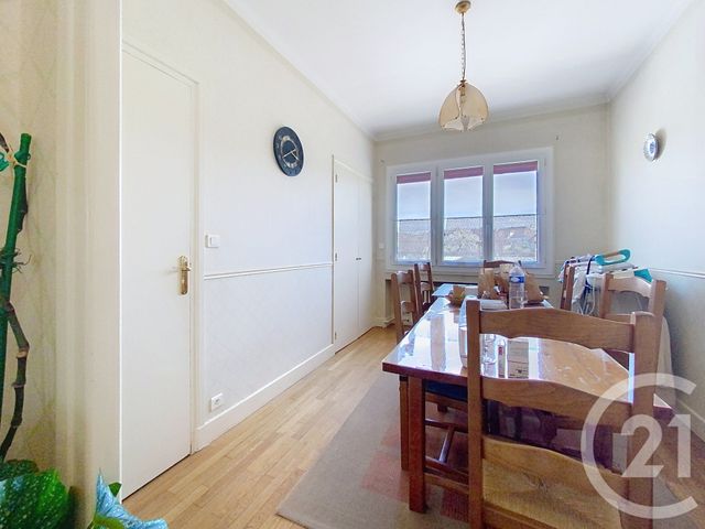 maison à vendre - 8 pièces - 159.14 m2 - ST POURCAIN SUR SIOULE - 03 - AUVERGNE - Century 21 Lefèbvre Immobilier