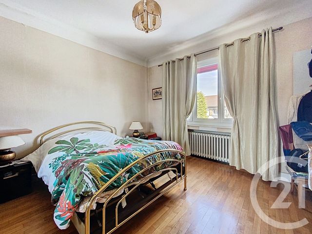 maison à vendre - 8 pièces - 159.14 m2 - ST POURCAIN SUR SIOULE - 03 - AUVERGNE - Century 21 Lefèbvre Immobilier