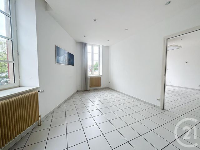 Afficher la photo en grand Appartement Local à louer - 4 pièces - 80.0 m2 - ST POURCAIN SUR SIOULE - 03 - AUVERGNE - Century 21 Lefèbvre Immobilier