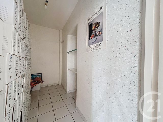 Afficher la photo en grand Appartement Local à louer - 4 pièces - 80.0 m2 - ST POURCAIN SUR SIOULE - 03 - AUVERGNE - Century 21 Lefèbvre Immobilier
