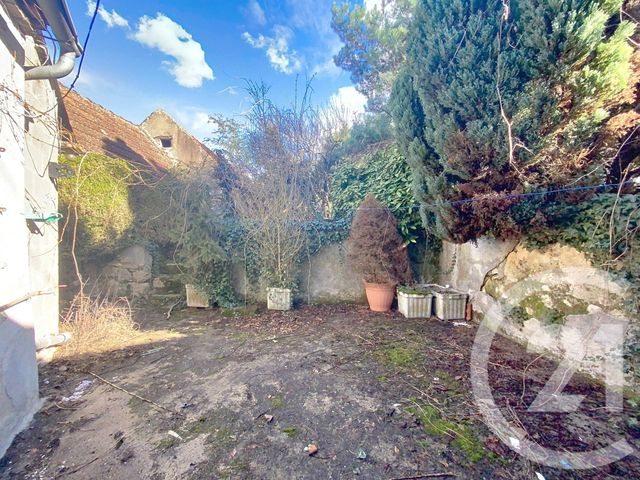 maison à vendre - 13 pièces - 136.97 m2 - ST POURCAIN SUR SIOULE - 03 - AUVERGNE - Century 21 Lefèbvre Immobilier