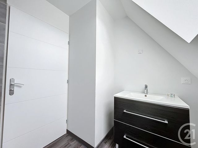 Appartement F3 à vendre - 4 pièces - 199.02 m2 - ST POURCAIN SUR SIOULE - 03 - AUVERGNE - Century 21 Lefèbvre Immobilier