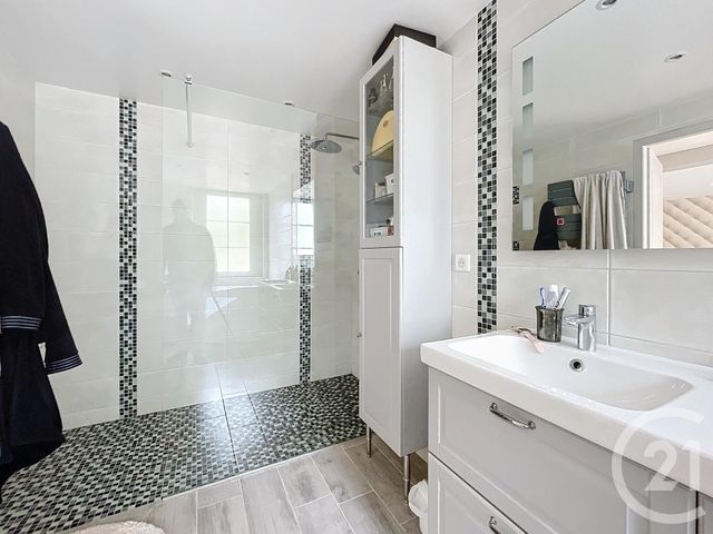 maison à vendre - 7 pièces - 213.1 m2 - ST GERAND LE PUY - 03 - AUVERGNE - Century 21 Lefèbvre Immobilier