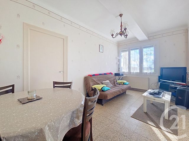 maison à vendre - 8 pièces - 173.9 m2 - LORIGES - 03 - AUVERGNE - Century 21 Lefèbvre Immobilier