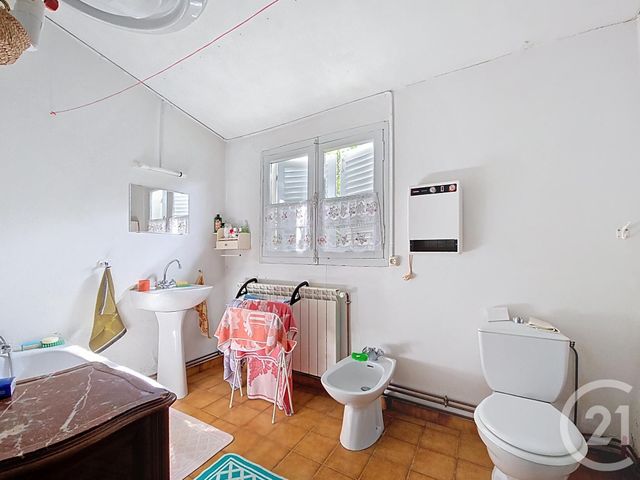 maison à vendre - 5 pièces - 202.5 m2 - DENEUILLE LES CHANTELLE - 03 - AUVERGNE - Century 21 Lefèbvre Immobilier