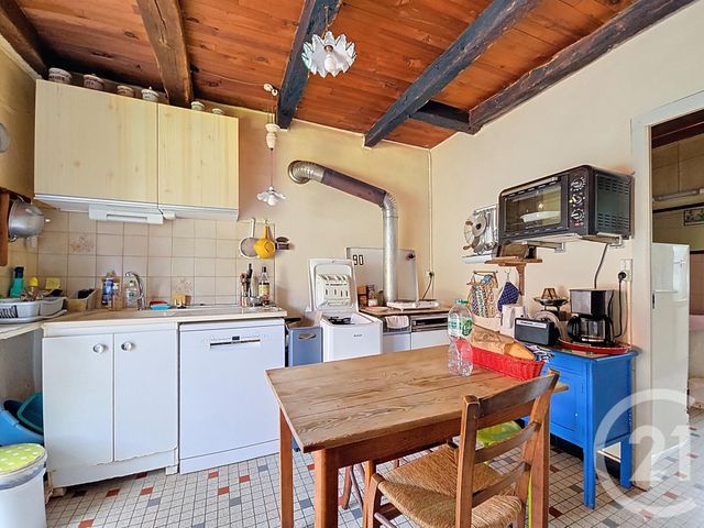 maison à vendre - 5 pièces - 202.5 m2 - DENEUILLE LES CHANTELLE - 03 - AUVERGNE - Century 21 Lefèbvre Immobilier