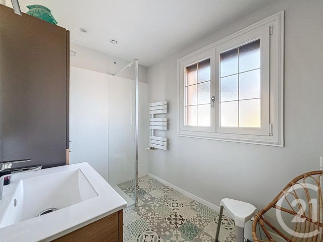 maison à vendre - 6 pièces - 200.77 m2 - ST LOUP - 03 - AUVERGNE - Century 21 Lefèbvre Immobilier