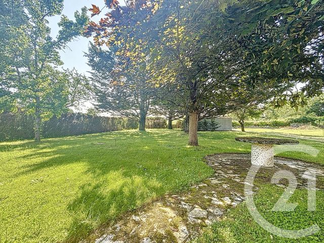 maison à vendre - 7 pièces - 137.6 m2 - VARENNES SUR ALLIER - 03 - AUVERGNE - Century 21 Lefèbvre Immobilier