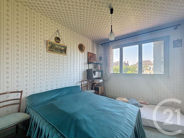 maison à vendre - 7 pièces - 137.6 m2 - VARENNES SUR ALLIER - 03 - AUVERGNE - Century 21 Lefèbvre Immobilier