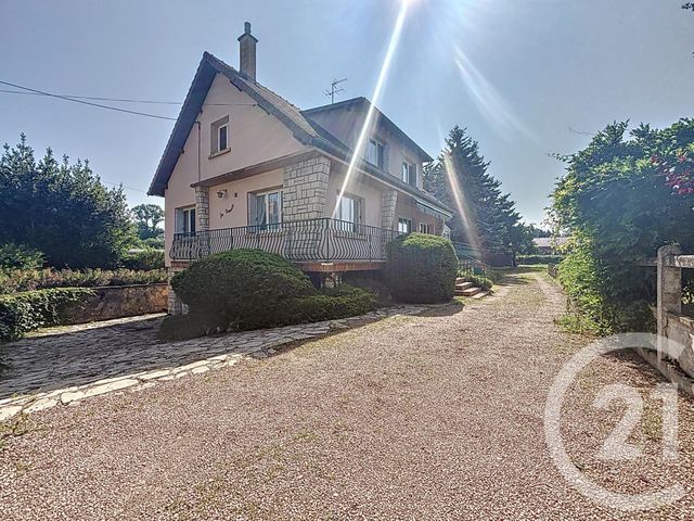 maison à vendre - 7 pièces - 137.6 m2 - VARENNES SUR ALLIER - 03 - AUVERGNE - Century 21 Lefèbvre Immobilier