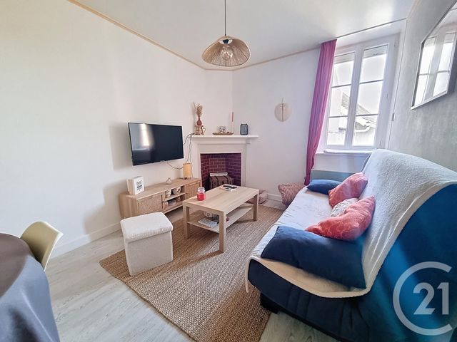 Appartement F3 à louer - 3 pièces - 53.0 m2 - ST POURCAIN SUR SIOULE - 03 - AUVERGNE - Century 21 Lefèbvre Immobilier
