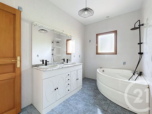 Afficher la photo en grand maison à vendre - 4 pièces - 106.29 m2 - MONETAY SUR ALLIER - 03 - AUVERGNE - Century 21 Lefèbvre Immobilier