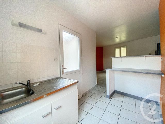 Appartement Studio à louer - 1 pièce - 24.55 m2 - ST POURCAIN SUR SIOULE - 03 - AUVERGNE - Century 21 Lefèbvre Immobilier