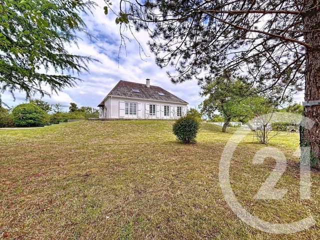 maison à vendre - 6 pièces - 143.0 m2 - MONTOLDRE - 03 - AUVERGNE - Century 21 Lefèbvre Immobilier