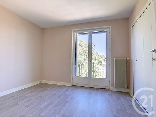 maison à vendre - 10 pièces - 200.0 m2 - ST POURCAIN SUR SIOULE - 03 - AUVERGNE - Century 21 Lefèbvre Immobilier