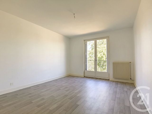 maison à vendre - 10 pièces - 200.0 m2 - ST POURCAIN SUR SIOULE - 03 - AUVERGNE - Century 21 Lefèbvre Immobilier