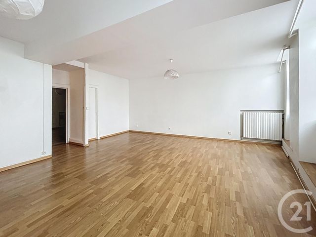 Appartement F3 à louer - 3 pièces - 83.0 m2 - ST POURCAIN SUR SIOULE - 03 - AUVERGNE - Century 21 Lefèbvre Immobilier