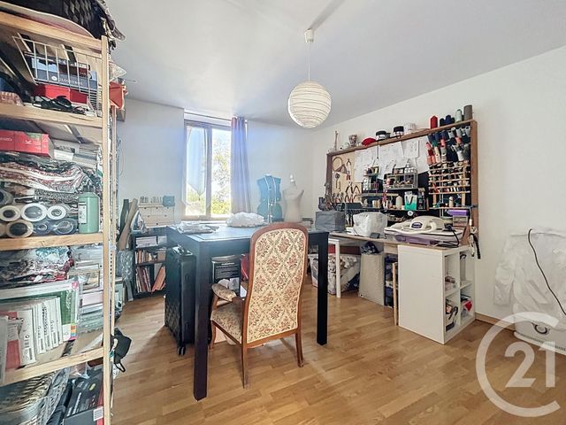 Appartement F3 à louer - 3 pièces - 83.0 m2 - ST POURCAIN SUR SIOULE - 03 - AUVERGNE - Century 21 Lefèbvre Immobilier