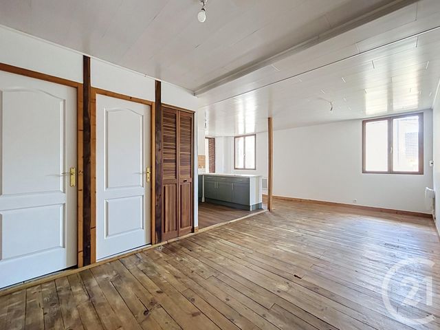 Appartement F3 à louer - 3 pièces - 79.65 m2 - VARENNES SUR ALLIER - 03 - AUVERGNE - Century 21 Lefèbvre Immobilier