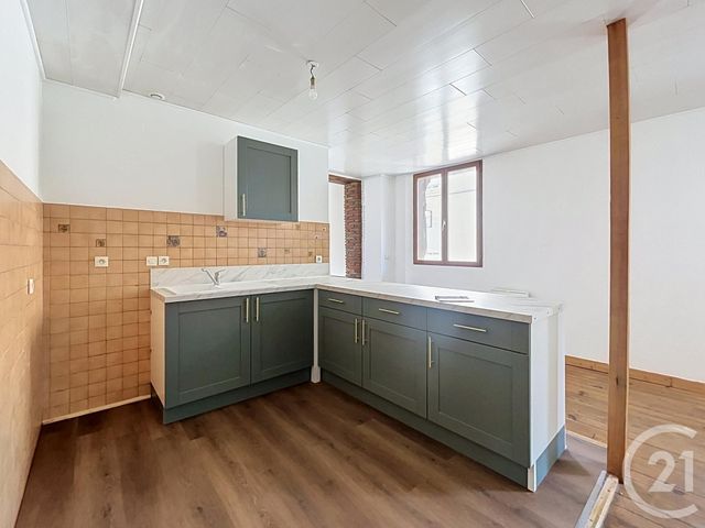 Appartement F3 à louer - 3 pièces - 79.65 m2 - VARENNES SUR ALLIER - 03 - AUVERGNE - Century 21 Lefèbvre Immobilier
