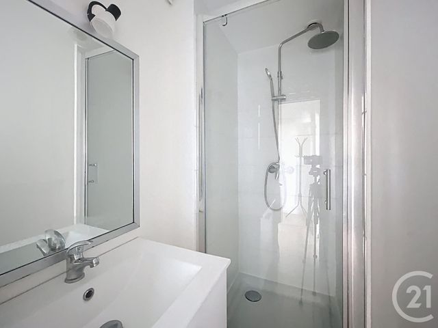 Appartement F3 à louer - 3 pièces - 52.01 m2 - ST POURCAIN SUR SIOULE - 03 - AUVERGNE - Century 21 Lefèbvre Immobilier