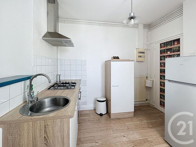 Appartement F3 à louer - 3 pièces - 52.01 m2 - ST POURCAIN SUR SIOULE - 03 - AUVERGNE - Century 21 Lefèbvre Immobilier