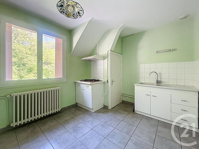 Appartement F1 à louer - 1 pièce - 36.67 m2 - ST POURCAIN SUR SIOULE - 03 - AUVERGNE - Century 21 Lefèbvre Immobilier