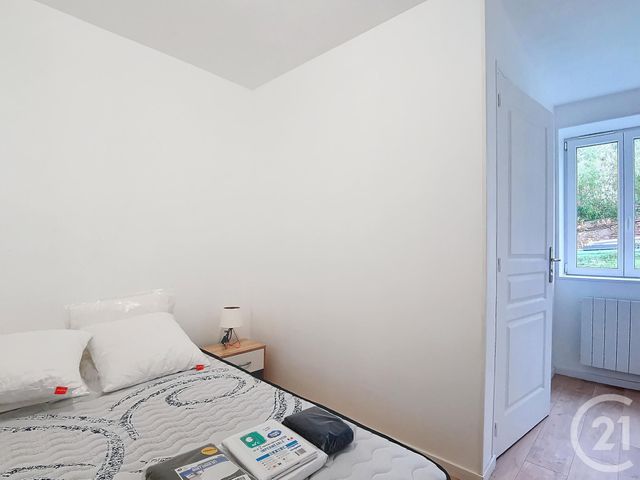 Appartement T2 à louer - 2 pièces - 26.0 m2 - VARENNES SUR ALLIER - 03 - AUVERGNE - Century 21 Lefèbvre Immobilier