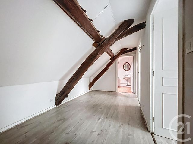 maison à louer - 5 pièces - 120.0 m2 - ST POURCAIN SUR SIOULE - 03 - AUVERGNE - Century 21 Lefèbvre Immobilier