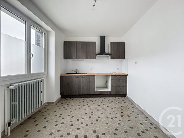 maison à louer - 5 pièces - 120.0 m2 - ST POURCAIN SUR SIOULE - 03 - AUVERGNE - Century 21 Lefèbvre Immobilier