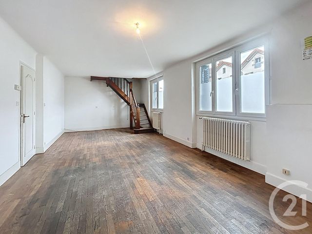 maison à louer - 5 pièces - 120.0 m2 - ST POURCAIN SUR SIOULE - 03 - AUVERGNE - Century 21 Lefèbvre Immobilier