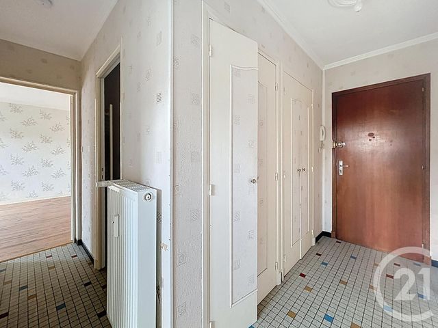 Appartement F2 à louer - 2 pièces - 47.85 m2 - VARENNES SUR ALLIER - 03 - AUVERGNE - Century 21 Lefèbvre Immobilier