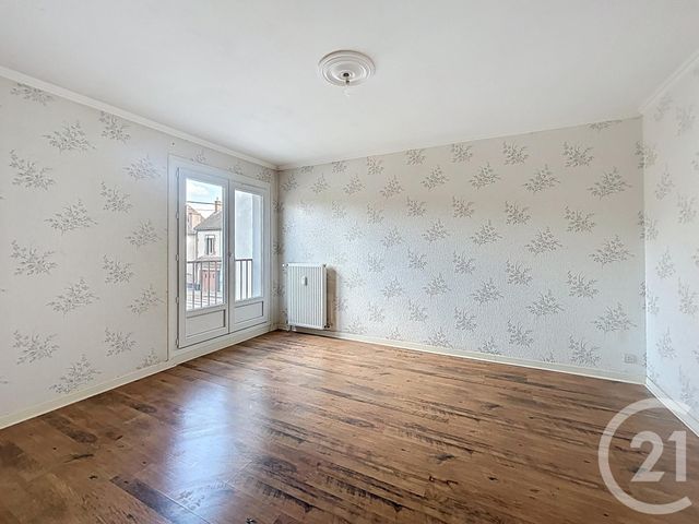 Appartement F2 à louer - 2 pièces - 47.85 m2 - VARENNES SUR ALLIER - 03 - AUVERGNE - Century 21 Lefèbvre Immobilier