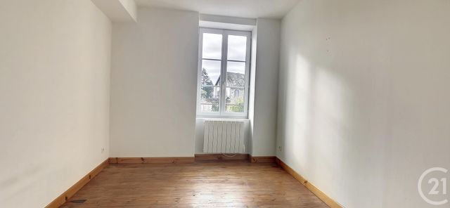 Appartement F3 à louer - 3 pièces - 70.0 m2 - ST POURCAIN SUR SIOULE - 03 - AUVERGNE - Century 21 Lefèbvre Immobilier