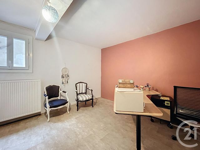 Appartement Local à louer - 4 pièces - 113.0 m2 - ST POURCAIN SUR SIOULE - 03 - AUVERGNE - Century 21 Lefèbvre Immobilier