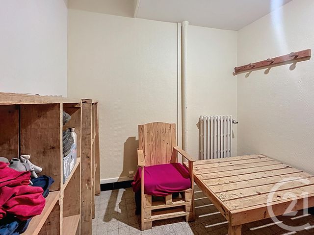 Appartement Local à louer - 4 pièces - 113.0 m2 - ST POURCAIN SUR SIOULE - 03 - AUVERGNE - Century 21 Lefèbvre Immobilier