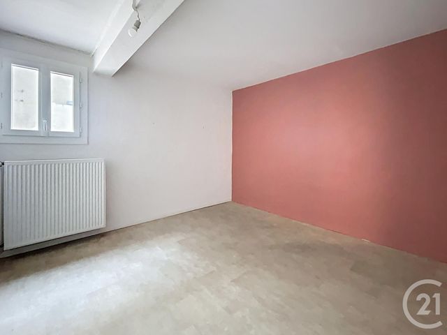 Appartement Local à louer - 4 pièces - 113.0 m2 - ST POURCAIN SUR SIOULE - 03 - AUVERGNE - Century 21 Lefèbvre Immobilier