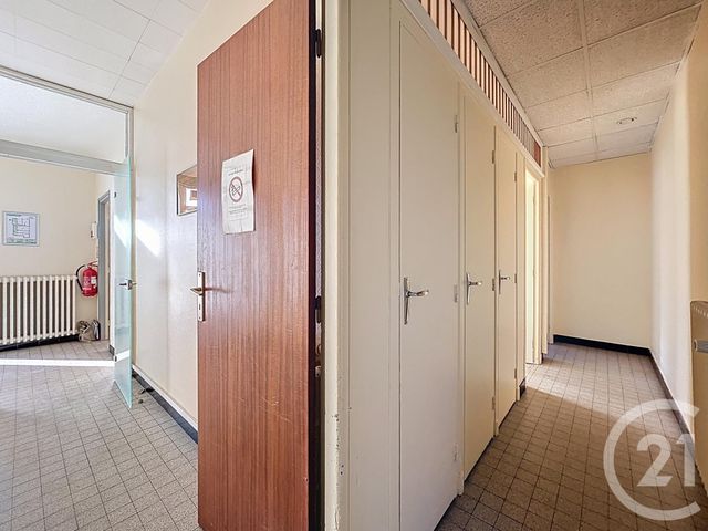 Appartement Local à louer - 4 pièces - 113.0 m2 - ST POURCAIN SUR SIOULE - 03 - AUVERGNE - Century 21 Lefèbvre Immobilier