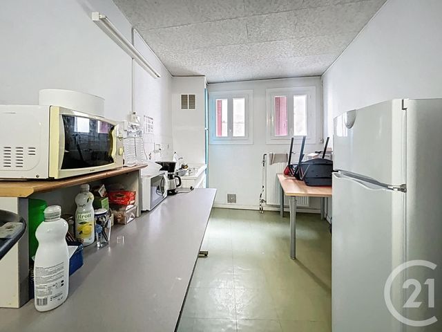 Appartement Local à louer - 4 pièces - 113.0 m2 - ST POURCAIN SUR SIOULE - 03 - AUVERGNE - Century 21 Lefèbvre Immobilier