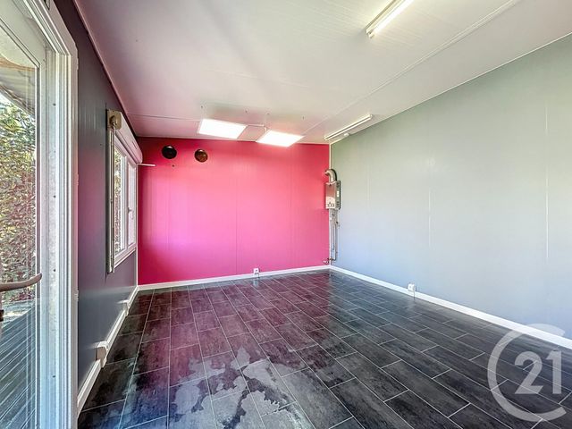 Appartement Local à louer - 1 pièce - 18.0 m2 - MONETAY SUR ALLIER - 03 - AUVERGNE - Century 21 Lefèbvre Immobilier