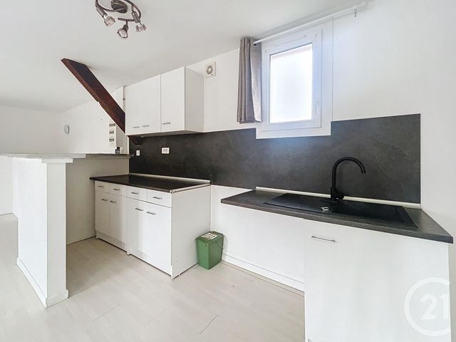 Appartement F2 à louer - 2 pièces - 57.0 m2 - VARENNES SUR ALLIER - 03 - AUVERGNE - Century 21 Lefèbvre Immobilier