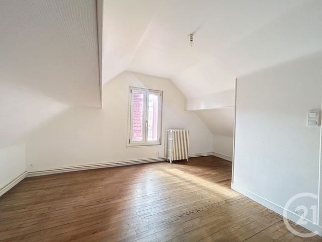 maison à louer - 3 pièces - 60.0 m2 - VARENNES SUR ALLIER - 03 - AUVERGNE - Century 21 Lefèbvre Immobilier