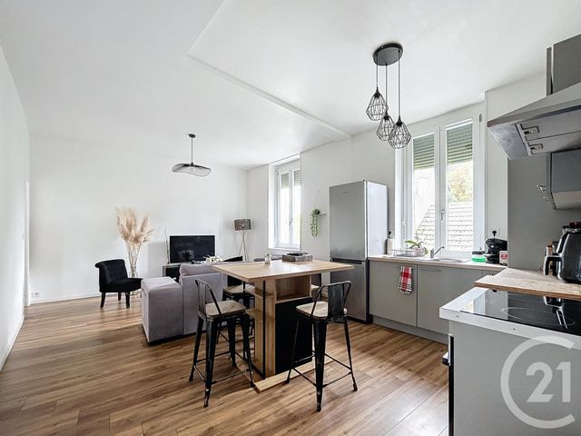 Appartement F3 à louer - 3 pièces - 51.2 m2 - VARENNES SUR ALLIER - 03 - AUVERGNE - Century 21 Lefèbvre Immobilier